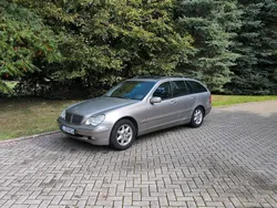 Grau Gebraucht 2003 Mercedes C200 Kombi | 3.900 €