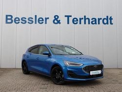 Blau metallic Gebraucht 2022 Ford Focus Titanium X | 20.020 € (Guter Preis)