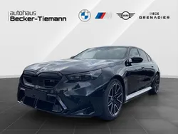 Schwarz Neu 2025 BMW M5 Sport Line Limousine | 131.900 €