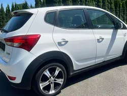 Weiß Gebraucht 2015 Hyundai ix20 Van / Kleinbus | 9.990 € (Guter Preis)