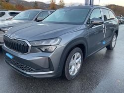 Graphitegrau metallic Neu 2025 Skoda Kodiaq Selection SUV | 48.495 € (Guter Preis)