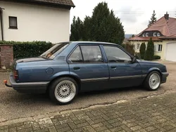 Blau Gebraucht 1988 Opel Ascona Limousine | 4.700 €