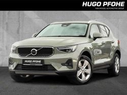 Grün Gebraucht 2024 Volvo XC40 Core SUV | 35.350 € (Guter Preis)