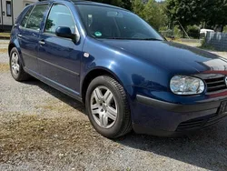 Blau Gebraucht 2001 VW Golf IV Kleinwagen | 950 € (Fairer Preis)