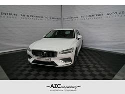 Weiß Gebraucht 2021 Volvo V60 Inscription Kombi | 25.950 € (Guter Preis)