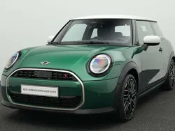 Grün Gebraucht 2024 Mini Cooper S Favoured Kleinwagen | 29.230 € (Superpreis)