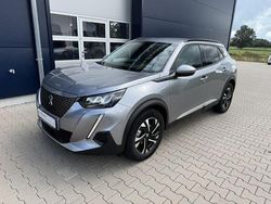Silber Gebraucht 2021 Peugeot e-2008 Allure SUV | 16.990 € (Fairer Preis)