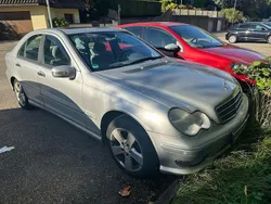 Grau Gebraucht 2000 Mercedes C200 Avantgarde Limousine | 2.500 € (Etwas zu teuer)