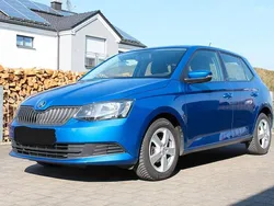 Blau Gebraucht 2017 Skoda Fabia Kleinwagen | 8.150 € (Fairer Preis)