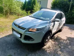 Weiß Gebraucht 2013 Ford Kuga Titanium SUV | 7.900 € (Fairer Preis)
