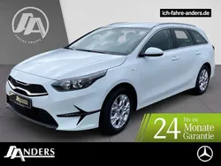 Weiß cararraweiß Gebraucht 2024 Kia Ceed Sportswagon Vision Kombi | 27.804 € (Guter Preis)