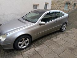 Andere farben Gebraucht 2003 Mercedes 200 Coupé | 2.700 €