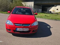 Rot Gebraucht 2005 Opel Corsa Edition Kleinwagen | 2.499 € (Etwas zu teuer)