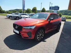 Rot Gebraucht 2024 Volvo XC60 Plus SUV | 45.900 € (Guter Preis)