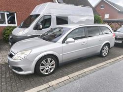 Silber Gebraucht 2007 Opel Vectra Kombi | 2.500 € (Etwas zu teuer)