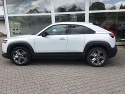 Ceramic white Gebraucht 2020 Mazda MX30 Edition SUV | 16.900 € (Fairer Preis)
