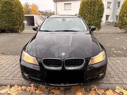 Schwarz Gebraucht 2010 BMW 318 Kombi | 2.750 € (Fairer Preis)