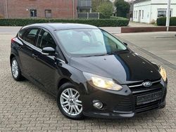 Schwarz Gebraucht 2011 Ford Focus Titanium Limousine | 4.999 € (Fairer Preis)