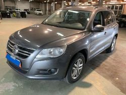 Grau Gebraucht 2010 VW Tiguan SUV | 6.490 € (Guter Preis)