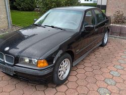 Schwarz Gebraucht 1996 BMW 316 Basis Limousine | 1.900 € (Guter Preis)