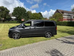 Schwarz Gebraucht 2021 Mercedes V220 Edition Van / Kleinbus | 46.800 € (Fairer Preis)