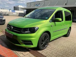 Grün Gebraucht 2017 VW Caddy Trendline Van / Kleinbus | 13.500 € (Guter Preis)