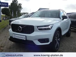 Crystal white pearl (weiß) Gebraucht 2021 Volvo XC40 R-Design SUV | 37.500 € (Teuer)