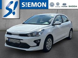 Weiss Gebraucht 2023 Kia Rio Edition 7 Limousine | 14.830 € (Fairer Preis)