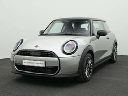 Grau Gebraucht 2024 Mini Cooper Classic Kleinwagen | 23.161 € (Superpreis)
