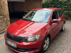 Rot Gebraucht 2015 Skoda Fabia Limousine | 7.899 € (Teuer)
