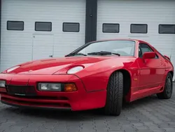Rot Gebraucht 1981 Porsche 928 Coupé | 24.928 €
