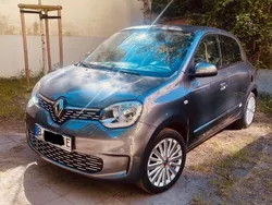Grau Gebraucht 2021 Renault Twingo Urban Night Kleinwagen | 11.000 € (Guter Preis)
