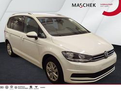 Pure white Gebraucht 2024 VW Touran Comfortline Van / Kleinbus | 30.330 € (Guter Preis)