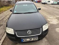 Schwarz Gebraucht 2001 VW Passat Trendline Kombi | 999 € (Superpreis)