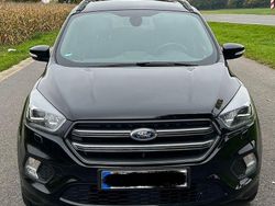 Schwarz Gebraucht 2018 Ford Kuga ST-Line SUV | 15.200 € (Fairer Preis)
