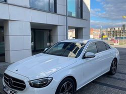 Weiß Gebraucht 2020 Mercedes E220 Avantgarde Limousine | 39.000 € (Etwas zu teuer)