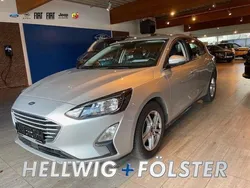 Silber Gebraucht 2021 Ford Focus Cool & Connect Limousine | 15.990 € (Guter Preis)