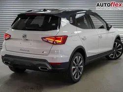 Candy weiß/dach schwarz... Neu 2025 Seat Arona FR SUV | 28.241 € (Fairer Preis)