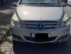 Silber Gebraucht 2010 Mercedes B180 Van / Kleinbus | 5.500 € (Fairer Preis)