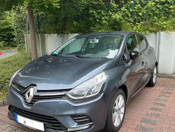 Grau Gebraucht 2017 Renault Clio IV Intens Kleinwagen | 6.400 € (Fairer Preis)