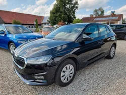Schwarz Gebraucht 2024 Skoda Fabia Ambition Kleinwagen | 16.690 € (Guter Preis)