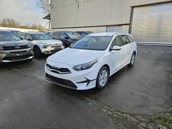 Weiß Neu 2025 Kia Ceed Sportswagon Vision Kombi | 20.380 € (Guter Preis)
