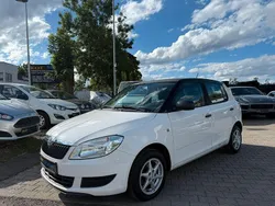 Weiß Gebraucht 2014 Skoda Fabia Cool Edition Kleinwagen | 6.799 € (Fairer Preis)
