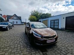 Gebraucht 2016 Kia Ceed GT Kombi | 8.499 €