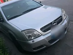 Silber Gebraucht 2002 Opel Vectra Limousine | 650 €