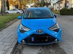 Blau Gebraucht 2019 Toyota Aygo X-play Kleinwagen | 8.800 € (Fairer Preis)