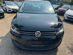 Schwarz Gebraucht 2013 VW Touran Trendline Van / Kleinbus | 6.790 € (Guter Preis)