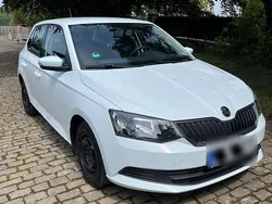 Weiß Gebraucht 2017 Skoda Fabia Active Kleinwagen | 5.400 € (Guter Preis)