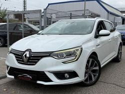 Weiß Gebraucht 2017 Renault Mégane IV Bose Edition Limousine | 9.900 € (Guter Preis)