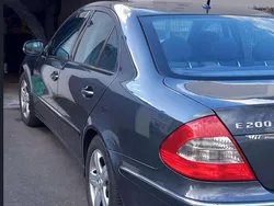 Grau Gebraucht 2008 Mercedes E200 Elegance Limousine | 5.350 € (Guter Preis)